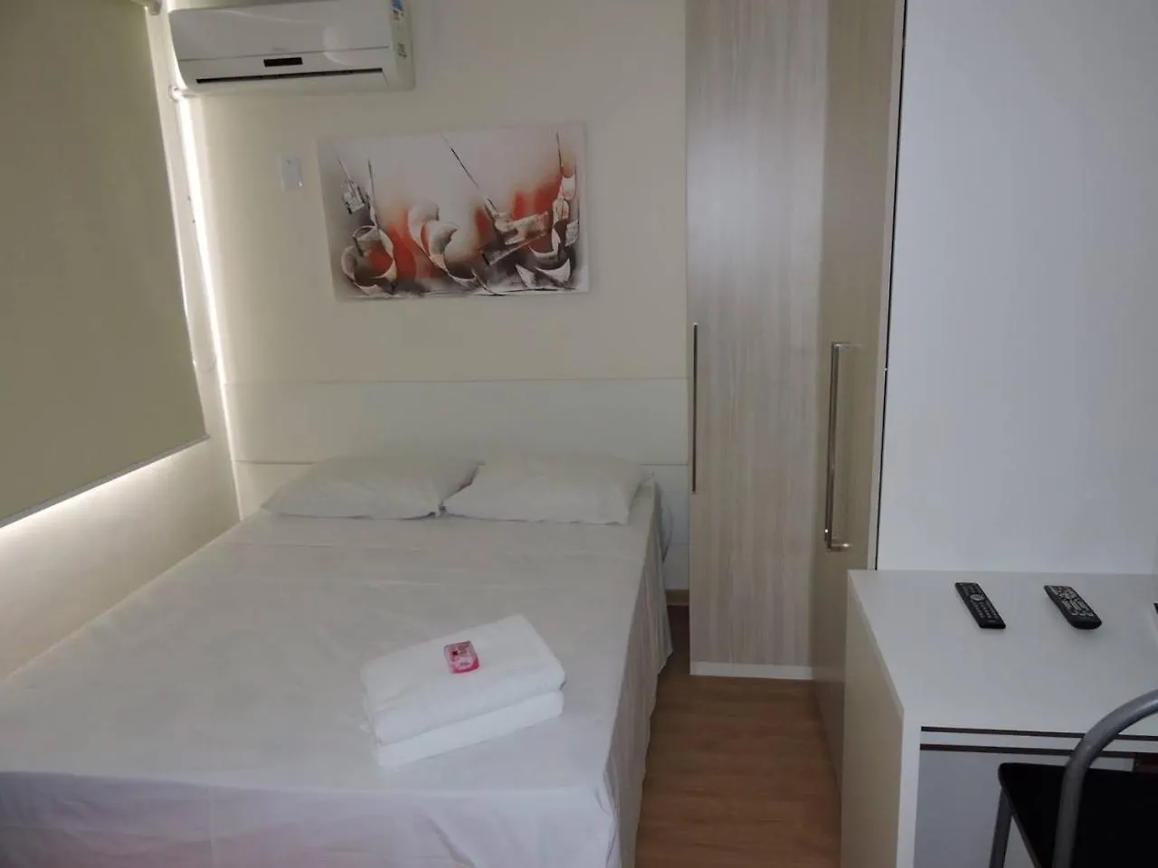 Manhattan Apart Hotel Porto Alegre 2*,  Brasil