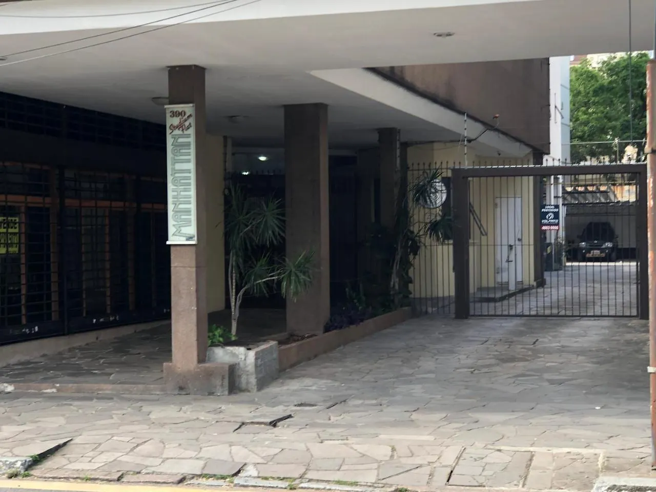 Manhattan Apart Hotel Porto Alegre 2*,  Brazylia