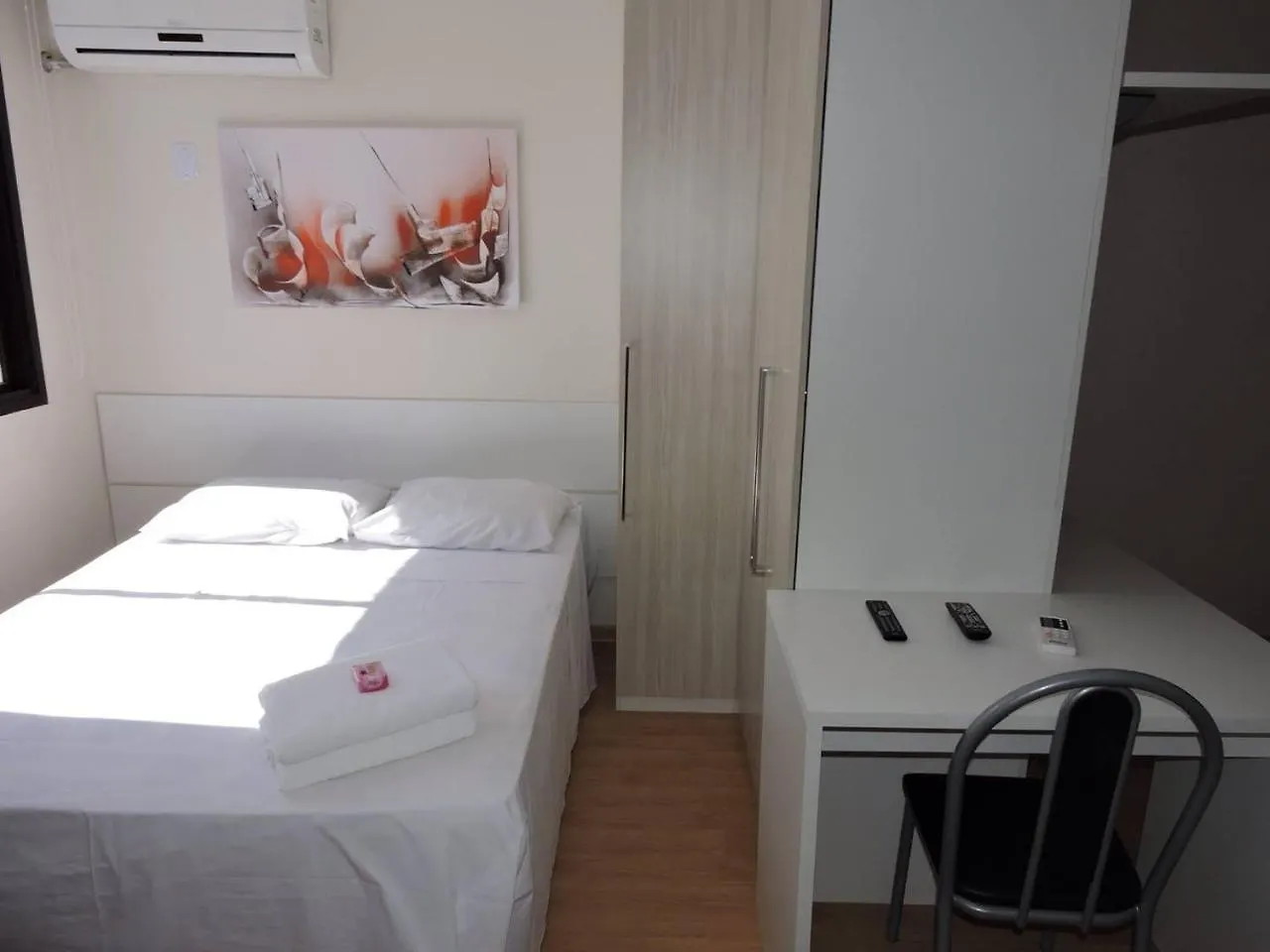 Manhattan Apart Hotel Porto Alegre 2*,  Brazylia